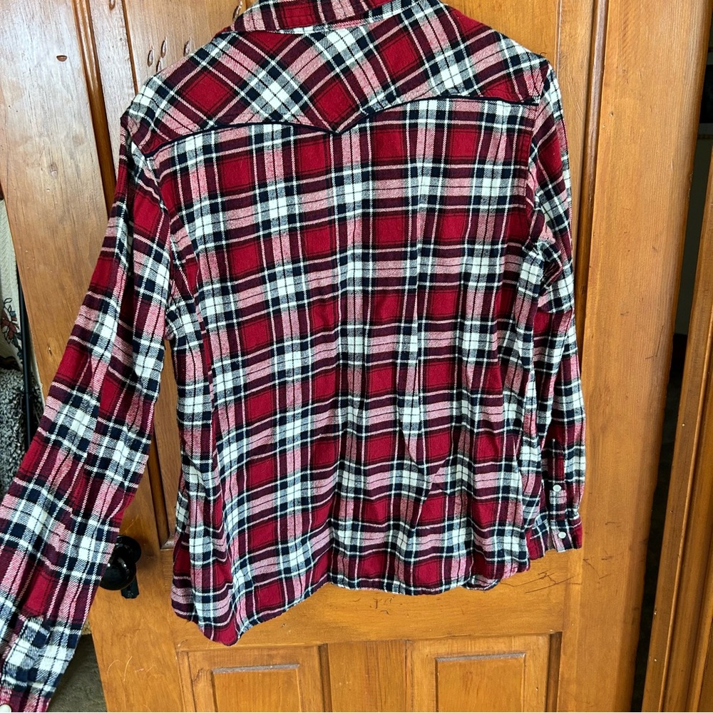 Rustic Ridge flannel - Picture 3 of 3